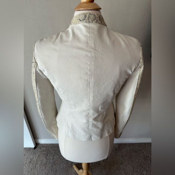 Elie Tahari Gwen Snake Suede Front Jacket Size Medium - Picture 6 of 16